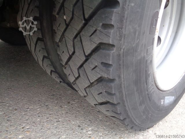 LKW mit Getränkeaufbau MERCEDES-BENZ Atego 1223 L 5,8 M Schwenkwand RFK Spurassi