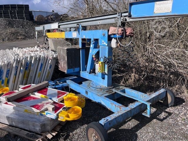 Sonstige Lissmac LMK 300 TFE Mauerkran - 2 stck vorhanden