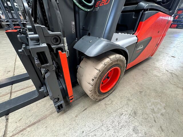 Frontstapler Linde E 20L [ID: 149]