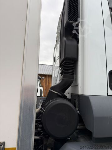 Kastenwagen 4x2 mit Dhollandia-Ladebordwand und Seitentür Ford 2023 FORD 1833 DC 4x2 (EXPORT)