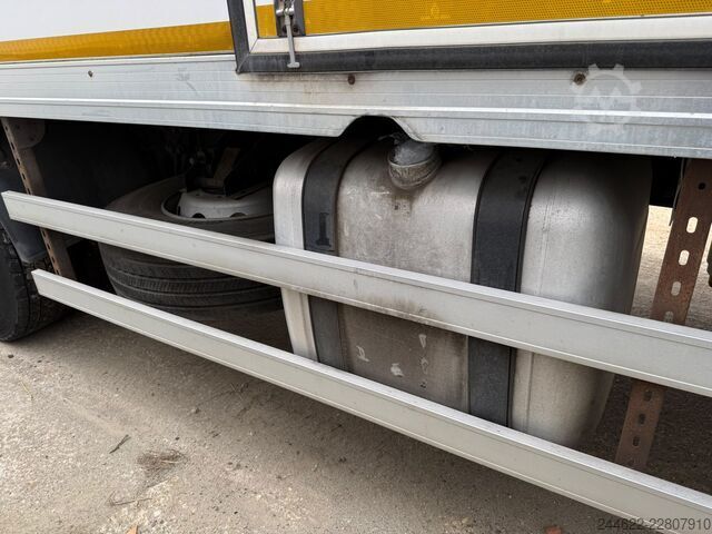 Kastenwagen 4x2 mit Dhollandia-Ladebordwand und Seitentür Ford 2023 FORD 1833 DC 4x2 (EXPORT)