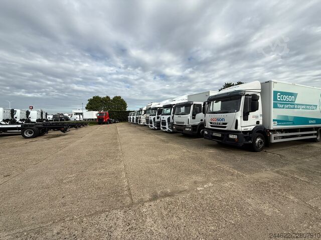 Kastenwagen 4x2 mit Dhollandia-Ladebordwand und Seitentür Ford 2023 FORD 1833 DC 4x2 (EXPORT)