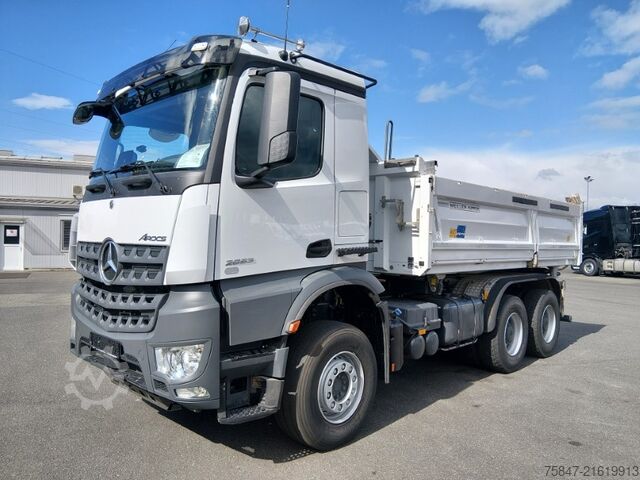 Kipper LKW Mercedes-Benz Arocs 2653 Meiller 3-Seitenkipper