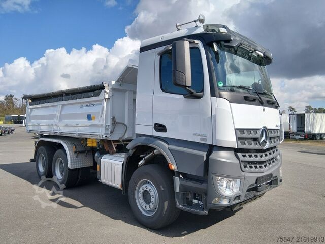 Kipper LKW Mercedes-Benz Arocs 2653 Meiller 3-Seitenkipper