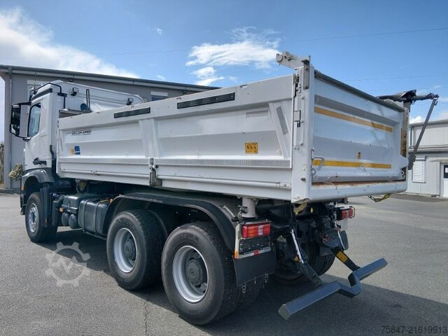 Kipper LKW Mercedes-Benz Arocs 2653 Meiller 3-Seitenkipper