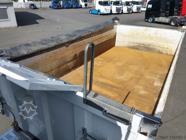 Kipper LKW Mercedes-Benz Arocs 2653 Meiller 3-Seitenkipper