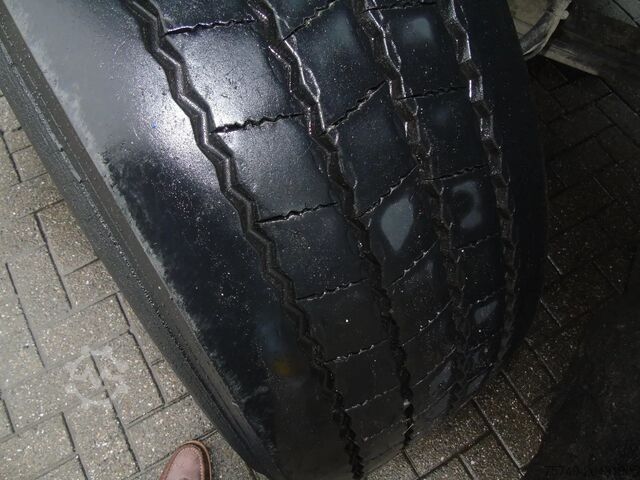 Kipper Volvo FH 500 + 10X4 + 33 CUB + SMALL DAMAGE CAB