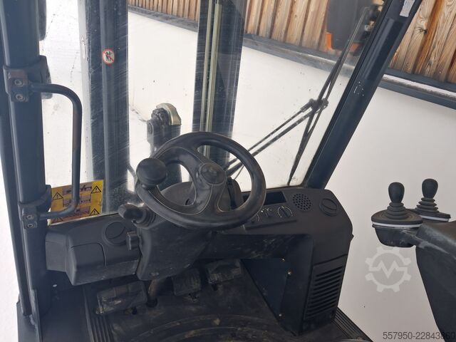 Gabelstapler Linde H 25 Diesel Triplex