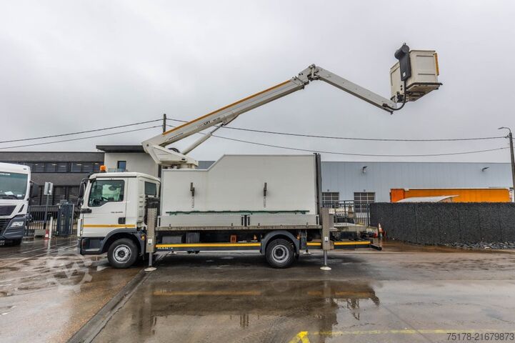 Hebebühne MAN TGL 12.220 BB - DANILFT WDT 180S