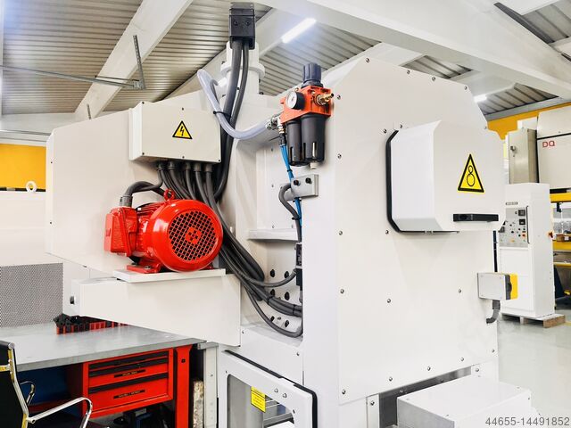 Automatische Stanzmaschine MABU 25 VPR