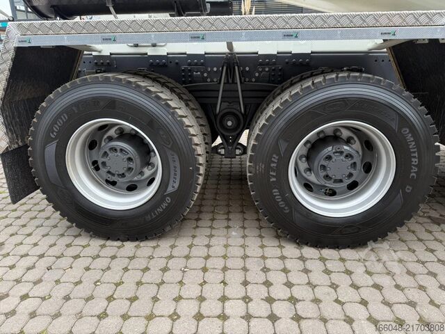 Blender Renault K480 Renault K480 8X4 EuromixMTP EM 9 L