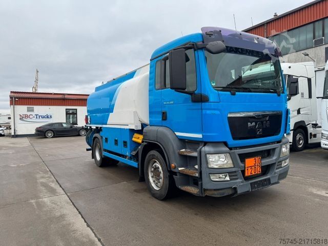 Tanker truck MAN TGS 18.400*TANKWAGEN*3 KAMMER*OBEN UND UNTEN*TÜV