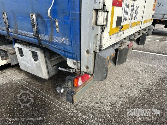 Open semitrailer with tarp Fruehauf Semitrailer Curtainsider Standard