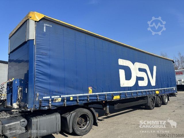 Auflieger mit Pritsche & Plane Schmitz Cargobull Semitrailer Curtainsider Mega