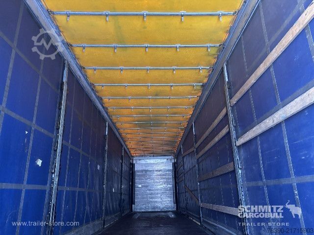 Auflieger mit Pritsche & Plane Schmitz Cargobull Semitrailer Curtainsider Mega