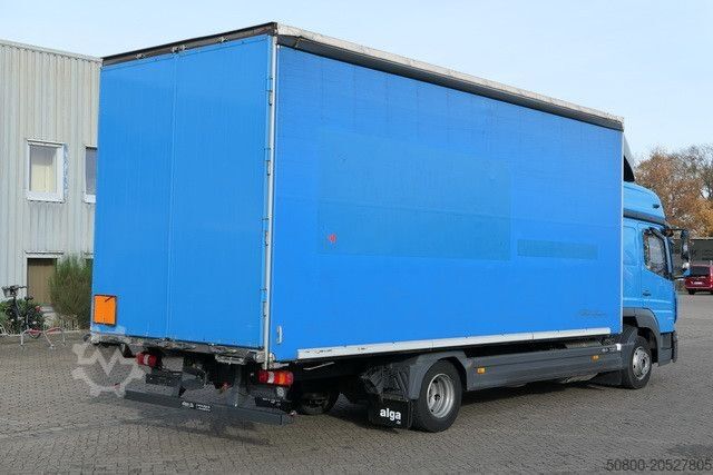 Curtain sider van MERCEDES-BENZ 823 Atego 4x2, Schlafliege, Schiebeplane, Klima