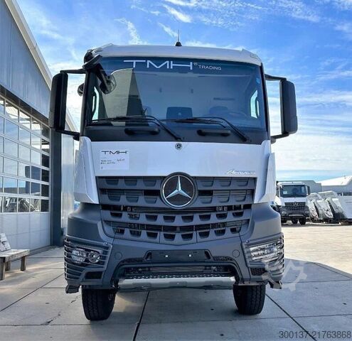 Tipper Mercedes-Benz Arocs 4140 K 8x4/4 Meiller Tipper