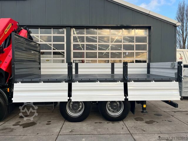 Crane truck Mercedes-Benz Arocs 4140 K 8x4 Crane Truck