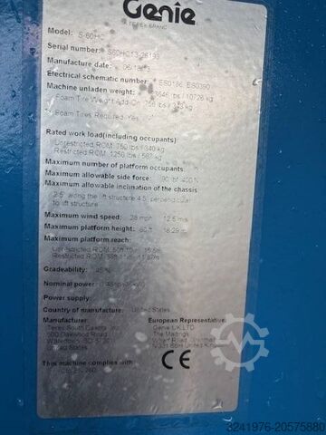 Telescopic boom lift Genie S 60 HC