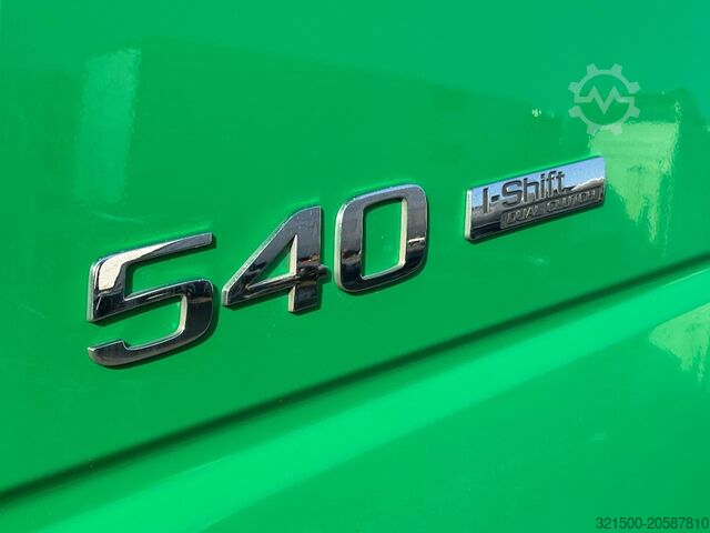 Chassis with cab Volvo FH 540 Globe XL 8x4*4 Chassis Retarder *447 Tkm*