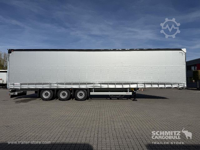 Auflieger mit Pritsche & Plane Schmitz Cargobull Curtainsider Mega Getränke