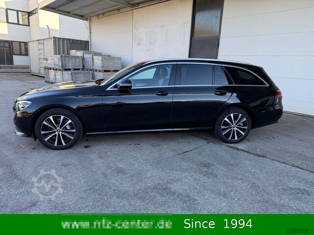 Minibus MERCEDES-BENZ E 300 de 4Matic T Business-Paket