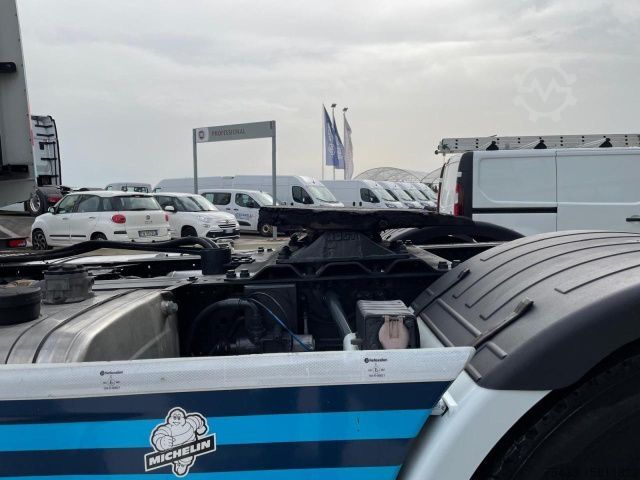 Standard SZM IVECO STRALIS AS440S46T/P