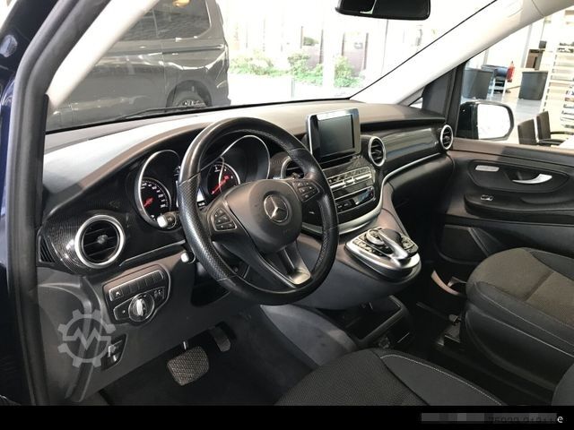Minibus MERCEDES-BENZ V 220 d Edition kompakt AHK/Kamera/Navi Autom.