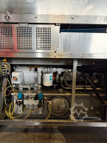 High throughput burger / nugget machine Provisur Formax Ultra 26