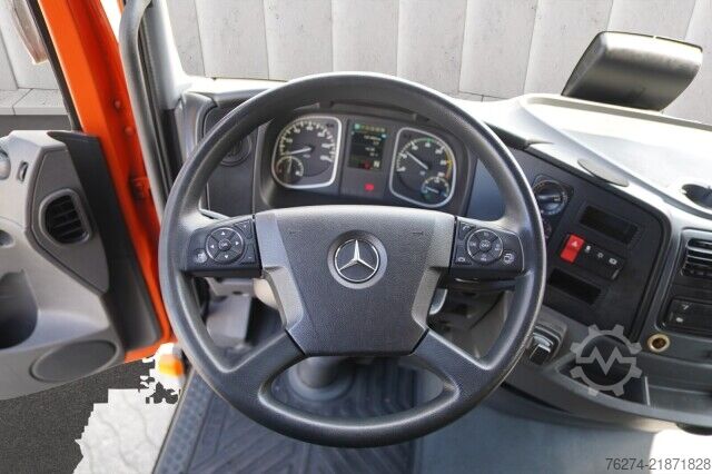Box van Mercedes-Benz Atego 816 4x2 Automatik Junge Koffer LBW