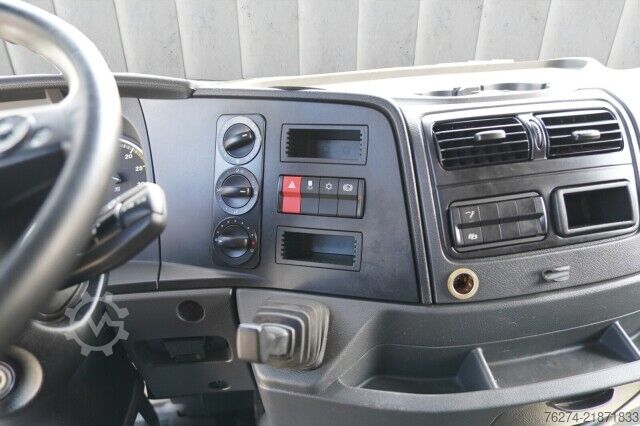 Box van Mercedes-Benz Atego 816 4x2 Automatik Junge Koffer LBW