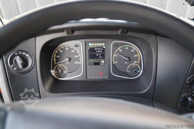 Box van Mercedes-Benz Atego 816 4x2 Automatik Junge Koffer LBW