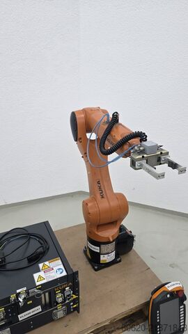 Industrial robot KUKA KR 10 R1100 sixx