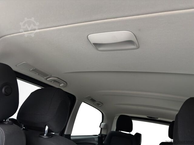 Minibus Mercedes-Benz V 220 d EDITION Lang ACC AUT Facelift Kam. LED