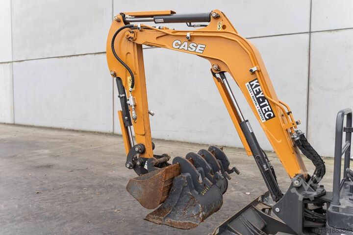 Mini excavator CASE CX 17 C