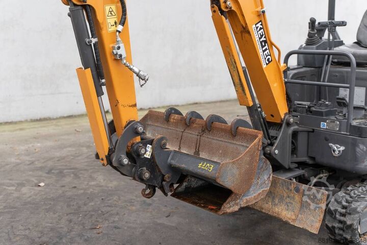Mini excavator CASE CX 17 C