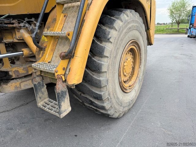Dumper CAT 725