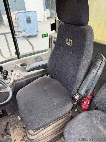Dumper CAT 725