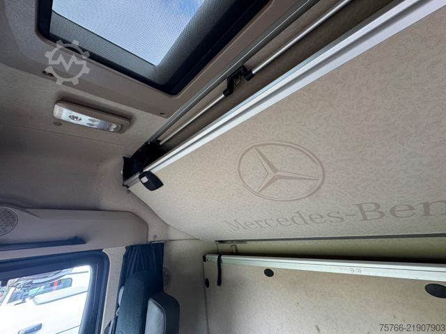 Beverage truck MERCEDES-BENZ ACTROS 1836 L / GIGA / Top !