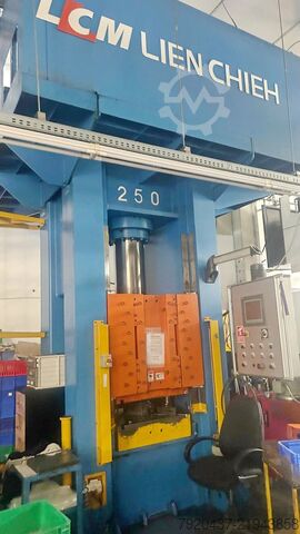 Hydraulische Presse LCM 250T