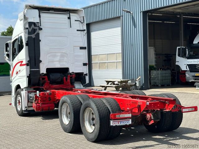 Fahrgestell mit Fahrerhaus Volvo FH 16.750 6x4 Globe XL Chassis Retarder 4.30 Wb...