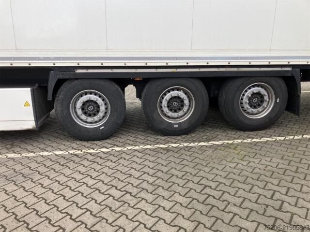 Box semitrailer Krone Dry Liner Standard