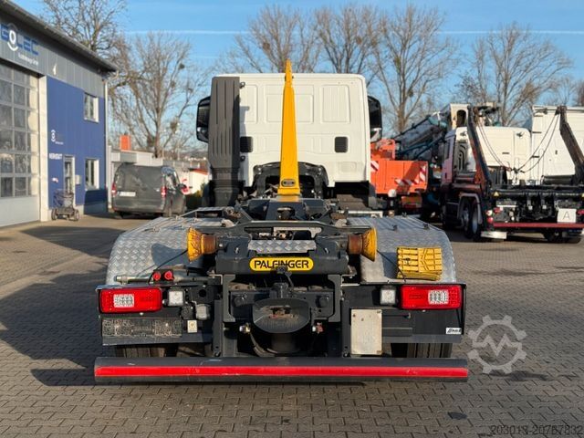 Abrollkipper IVECO X-Way 480 6x2 Abrollkipper Palfinger PH T20 SLD5