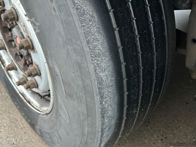 Auflieger mit Pritsche & Plane SCHMITZ CARGOBULL SO1 * 2XLIFT * SAF * TAUTLINER * EDSCHA * TÜV *