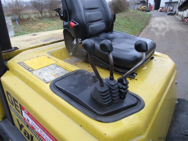 Diesel Forklift Yale GDP30TF - Triplex-Freihub 5,35m + Seitenschieber