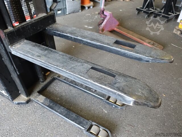 Elektro-Hochhubwagen Heli 