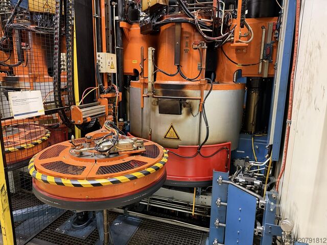 Hydraulische Reifenvulkanisierpresse Harburg-Freudenberger Maschinenbau GmbH MCP 52-180IC