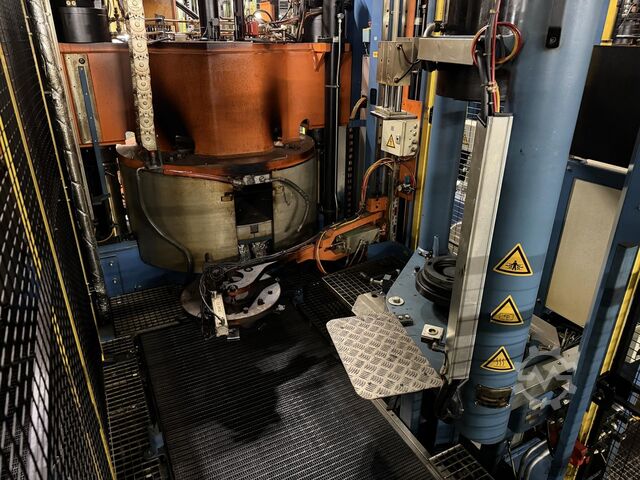 Hydraulische Reifenvulkanisierpresse Harburg-Freudenberger Maschinenbau GmbH MCP 52-180IC