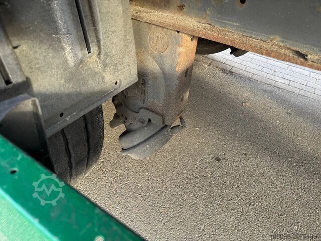 Sliding tarpaulins Krone 3-ass schuifzeilen oplegger