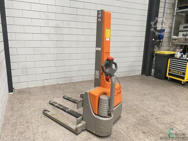 Stacker Jungheinrich EBC 10G-117-156E